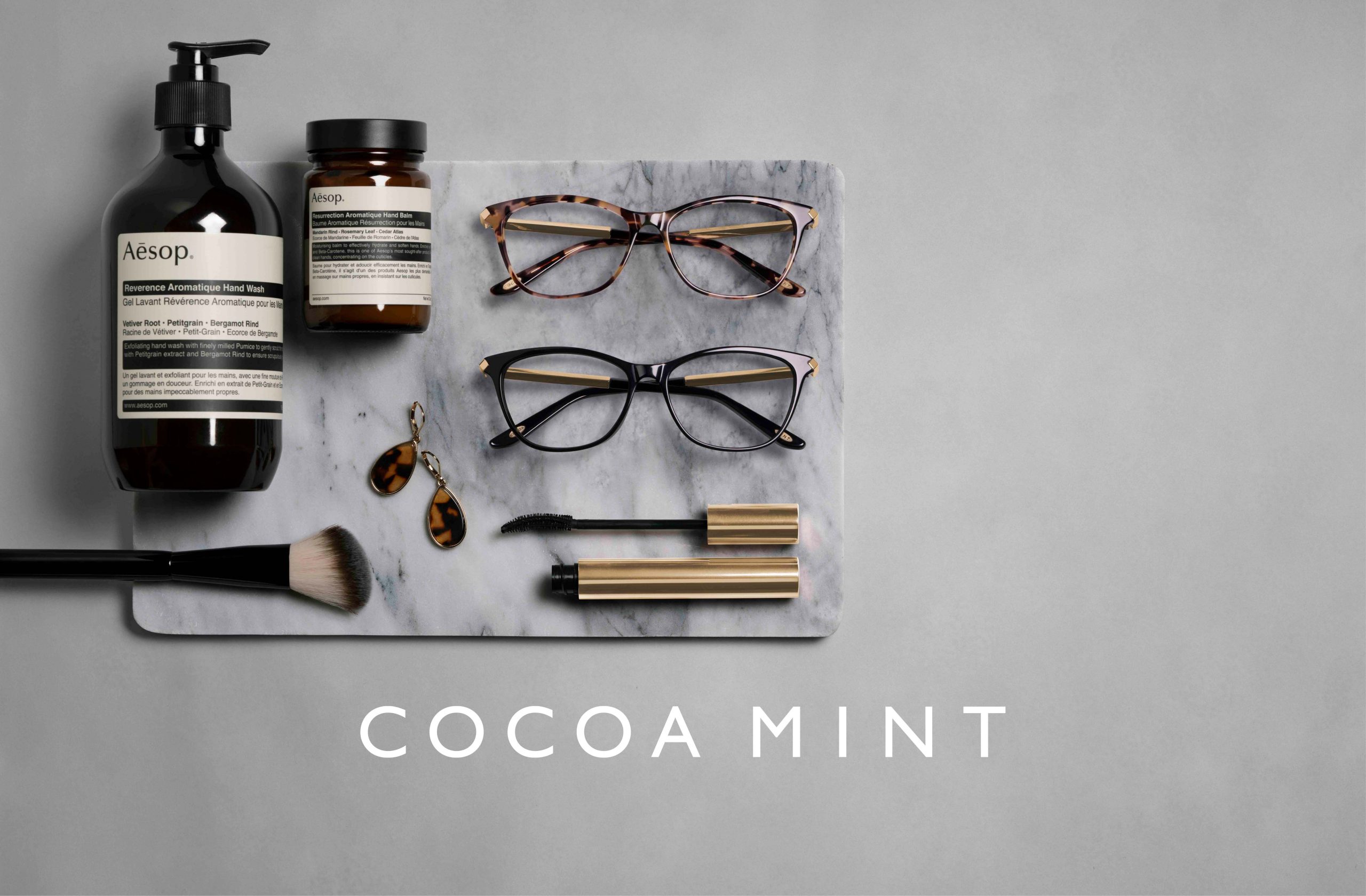 Style and Comfort from Cocoa Mint image showing model CM9118 in both colour ways available