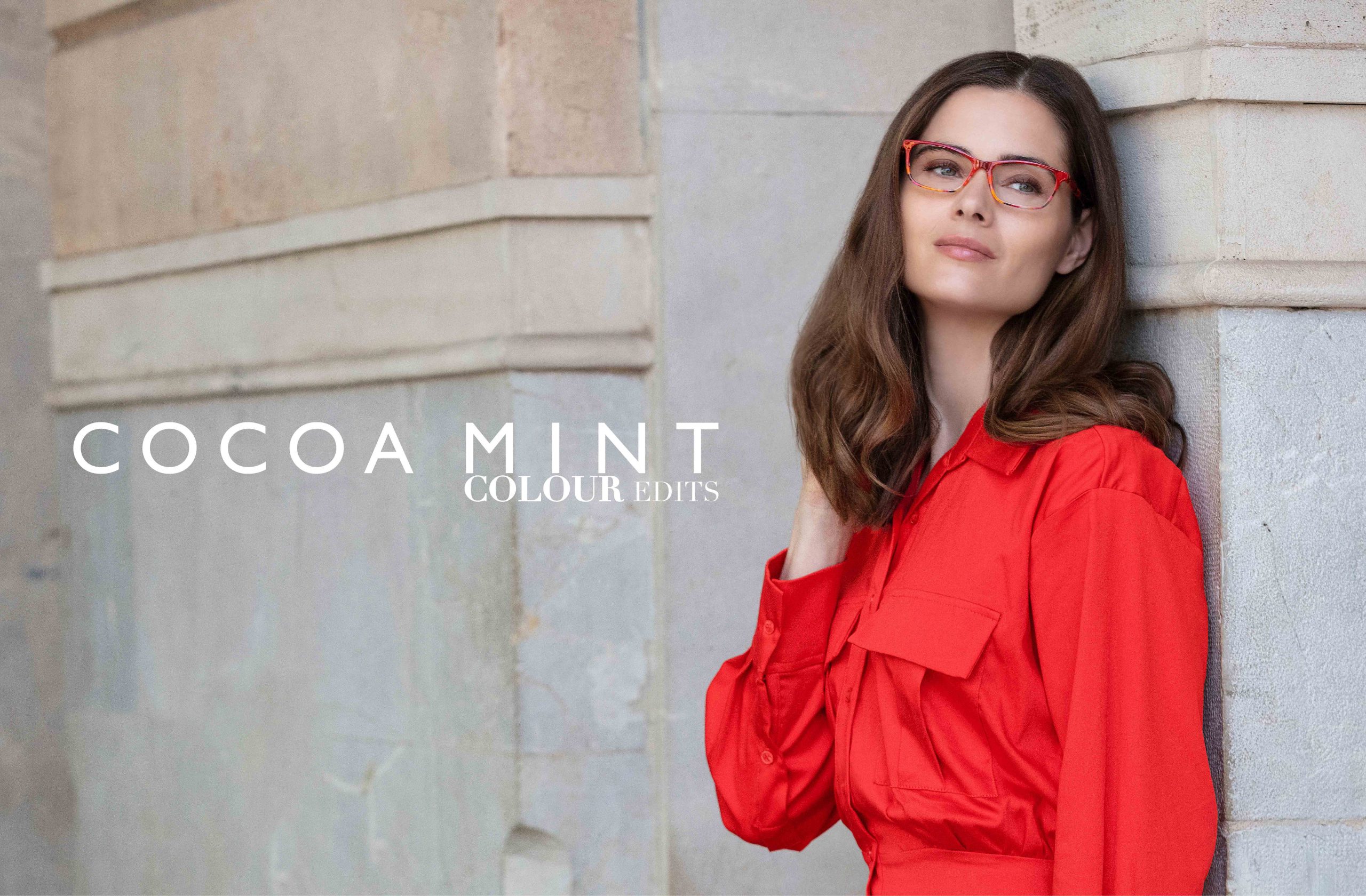 Image of model in Cocoa Mint Colour Edits frame